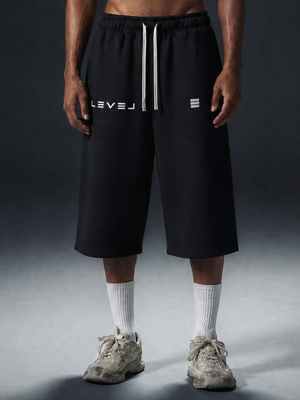 LEVEL — Relaxed Three-Quarter Sweatpants 01